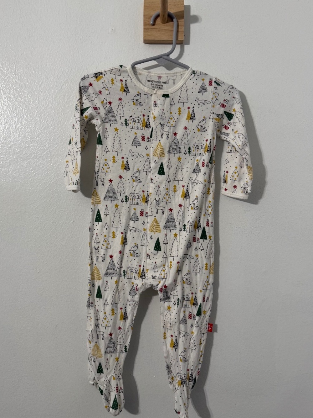 Magnetic Me Footie Sleeper 6-9 Months Winter Christmas Holiday Modal